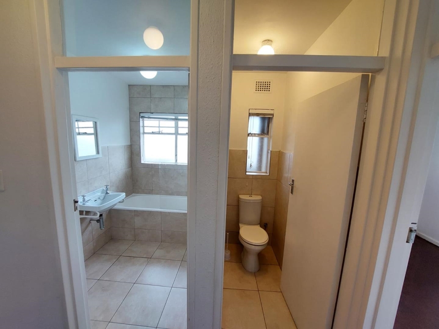 To Let 2 Bedroom Property for Rent in Rondebosch Western Cape